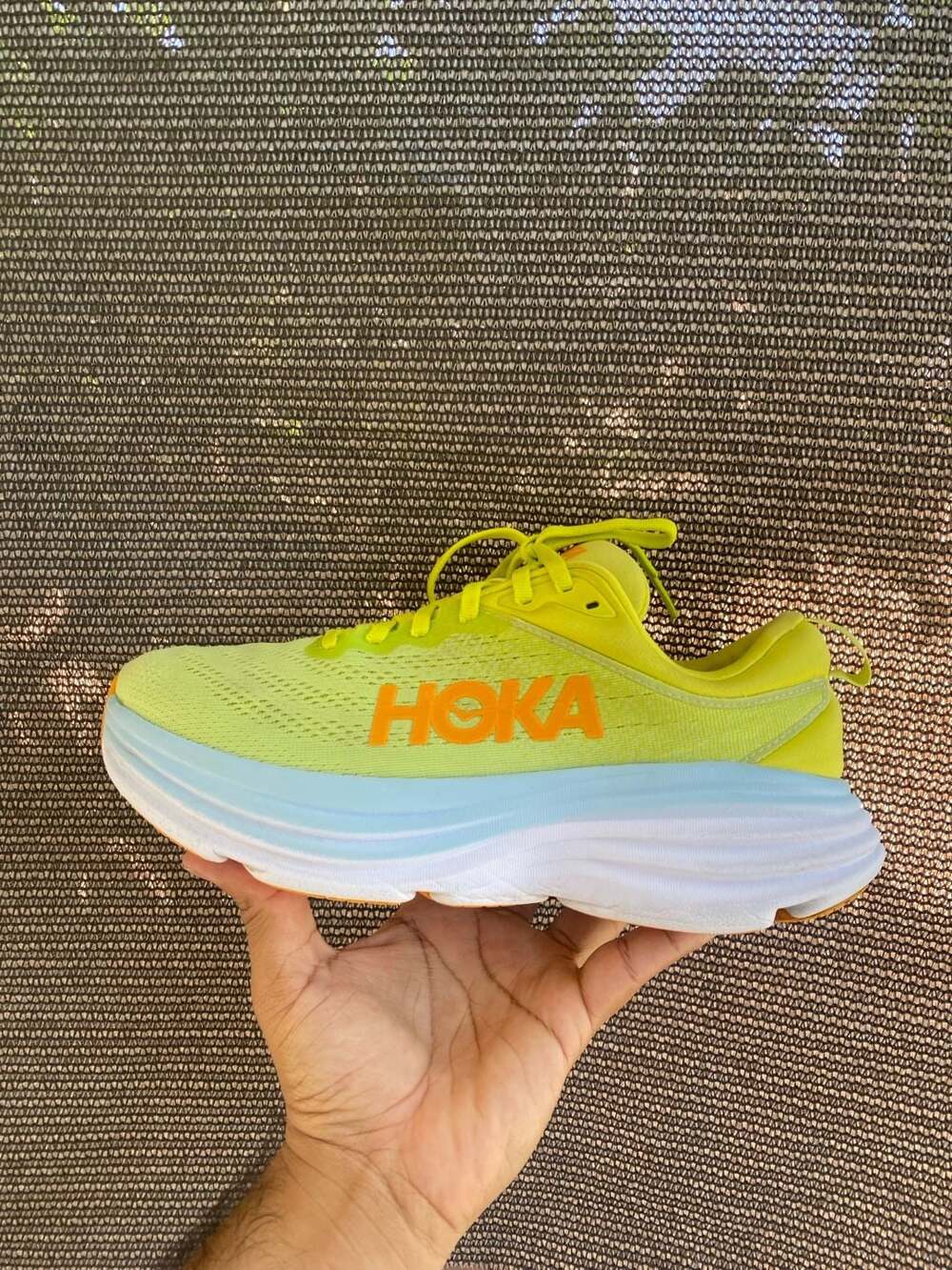 HOKA Men's Bondi 8 BUTTERFLY/ EVENING PRIMROSE,